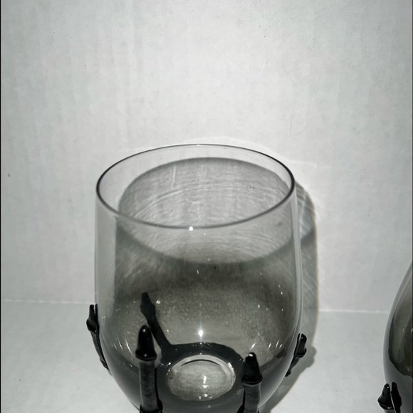 Skeleton Stemless Wine Glass,10 fl oz Smoked Ombre Set of 2 New - Picture 2 of 4